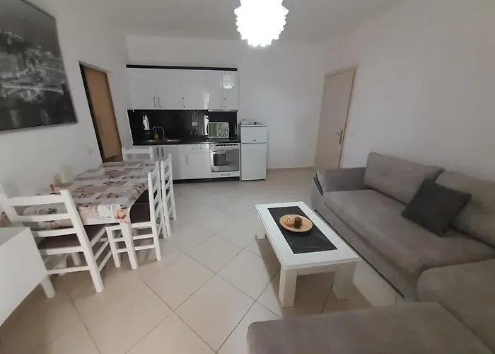 Petrit Apartments